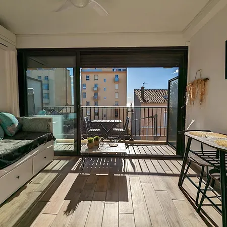 Apartment Charmant Studio Calme Et Climatise, Pres De La Plage, A En Roussillon Canet-en-Roussillon